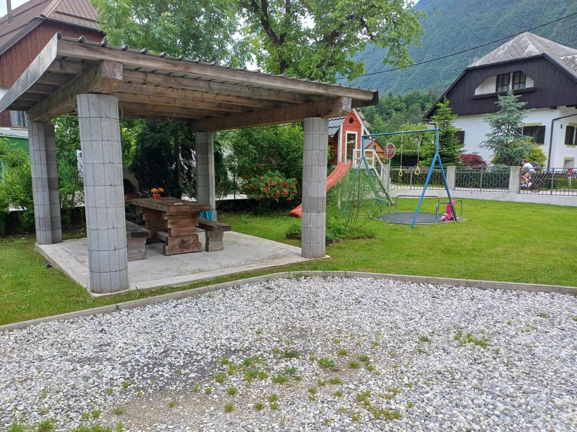 Apartmaji Slatenik Бовец Екстер'єр фото